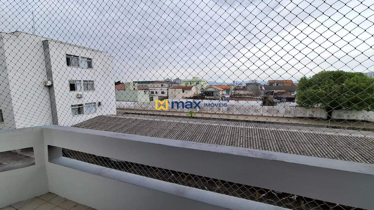 Apartamento para aluguel no São Vicente: Sacada
