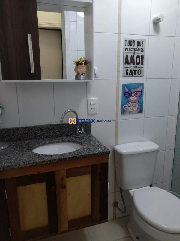 Apartamento à venda no Centro: Banheiro social