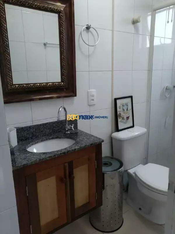Apartamento à venda no Centro: Banheiro suíte