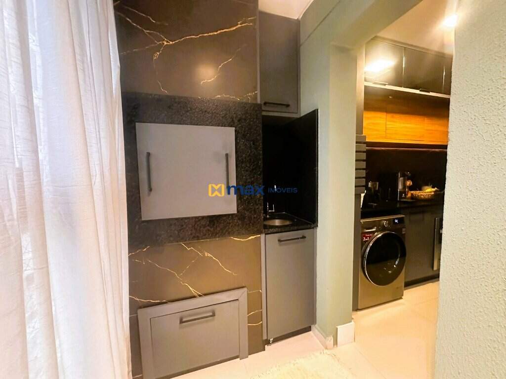 Apartamento à venda no Centro: Sacada com churrasqueira