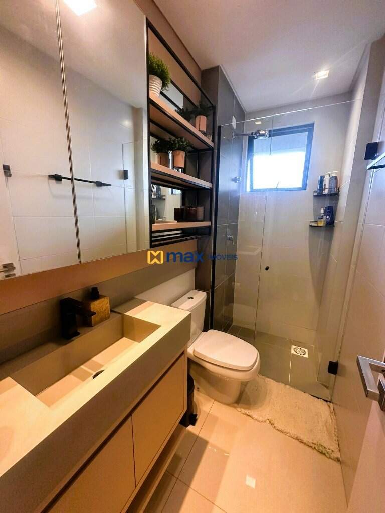 Apartamento à venda no Centro: Banheiro social