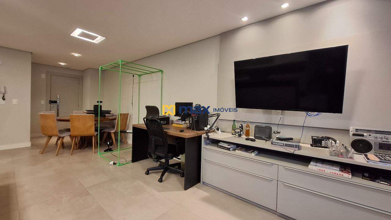 Apartamento à venda no Fazenda: Living integrado