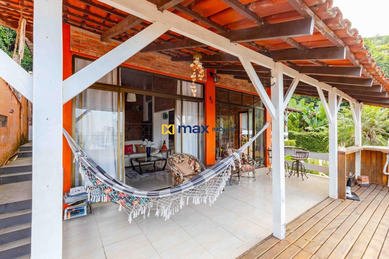 Casa à venda no Fazenda: Terraço