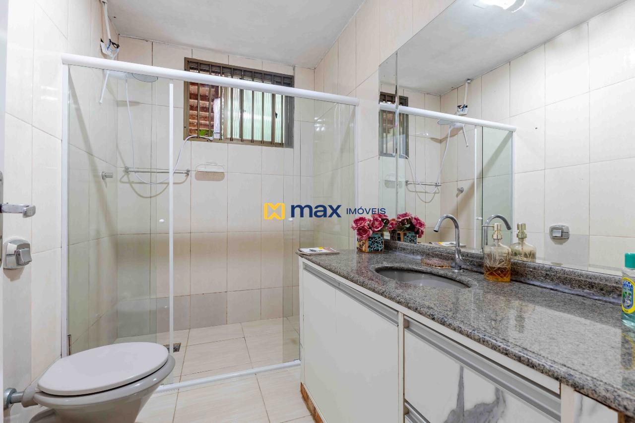 Casa à venda no Fazenda: Banheiro suíte