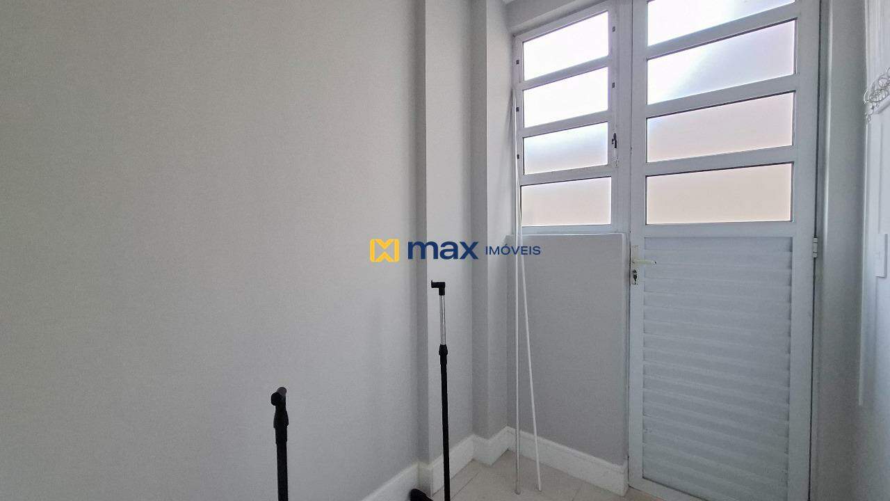 Apartamento à venda no Centro: Área de serviço