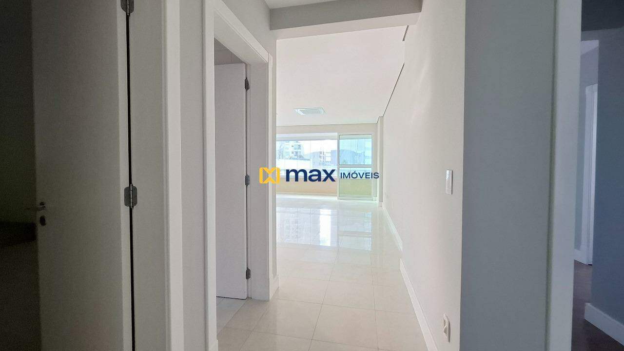 Apartamento à venda no Centro: Entrada