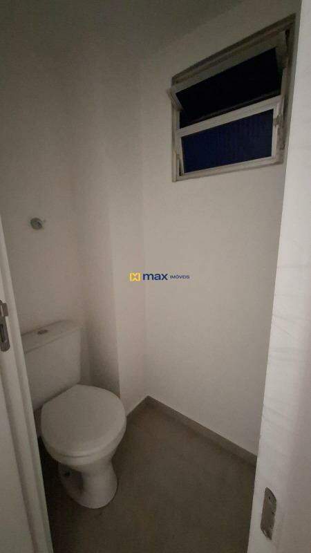 Sala para aluguel no Centro: Banheiro