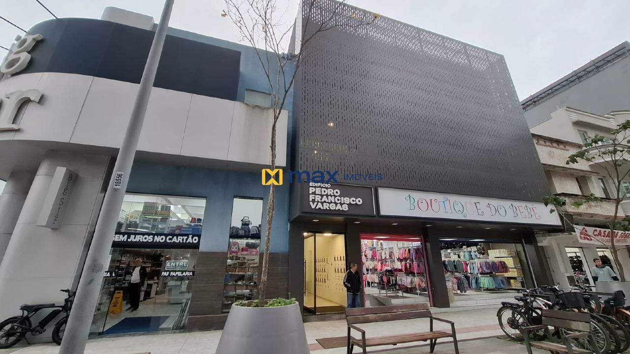 Sala para aluguel no Centro: Fachada