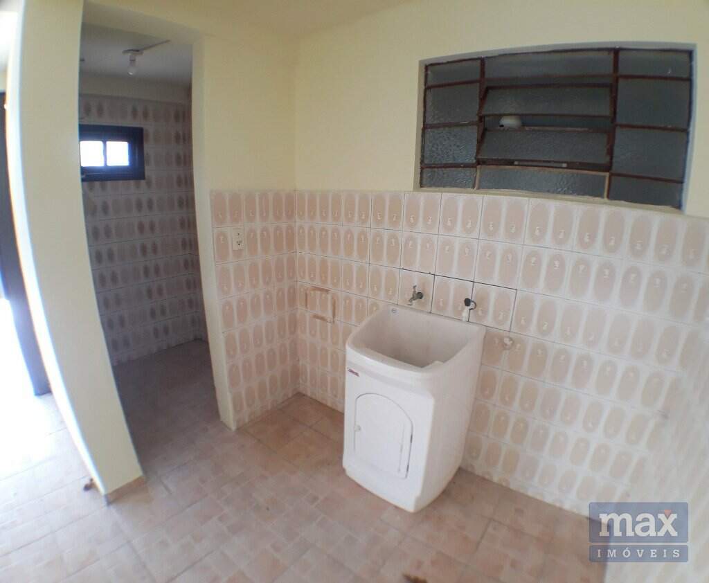 Casa à venda no São Vicente: Área de Serviços