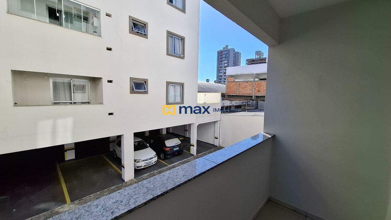Apartamento para aluguel no Vila Operária: Sacada