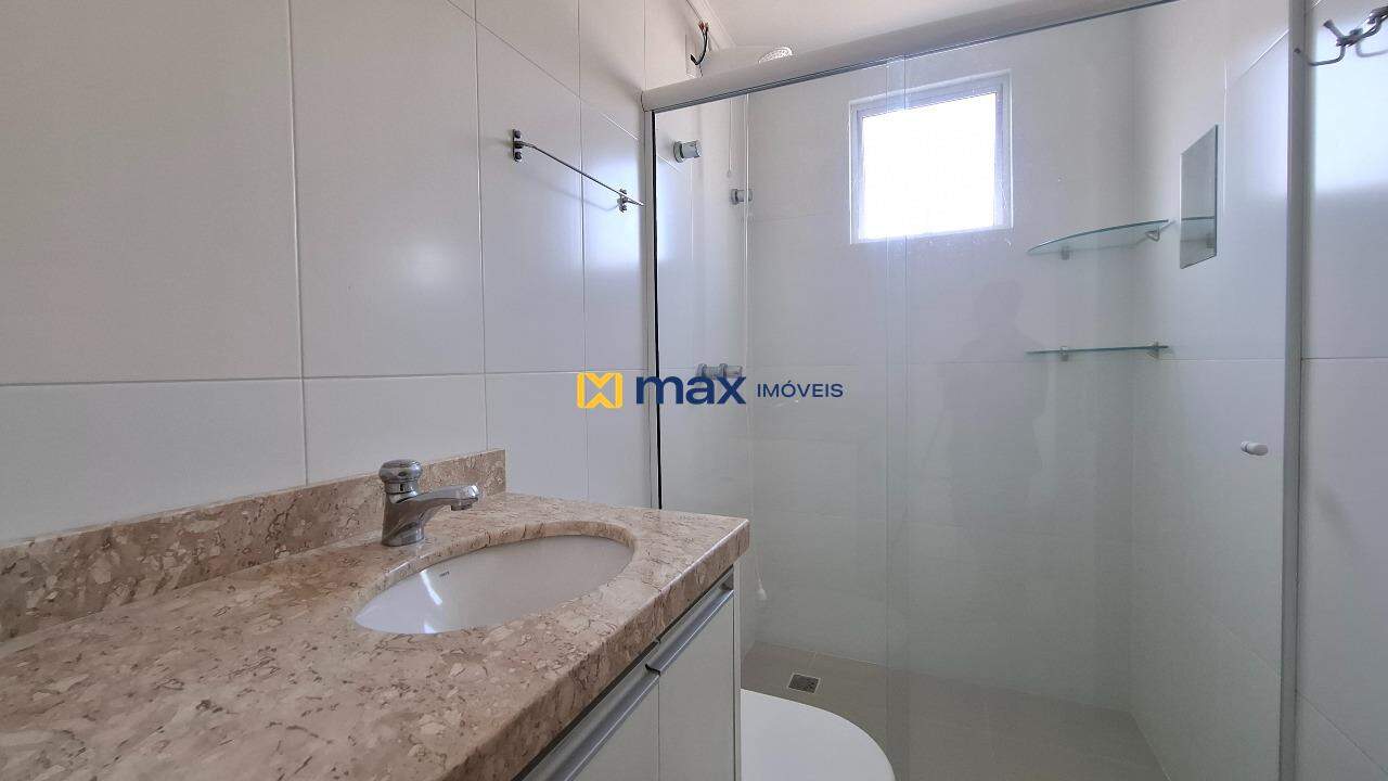 Apartamento à venda no Centro: Banheiro suíte