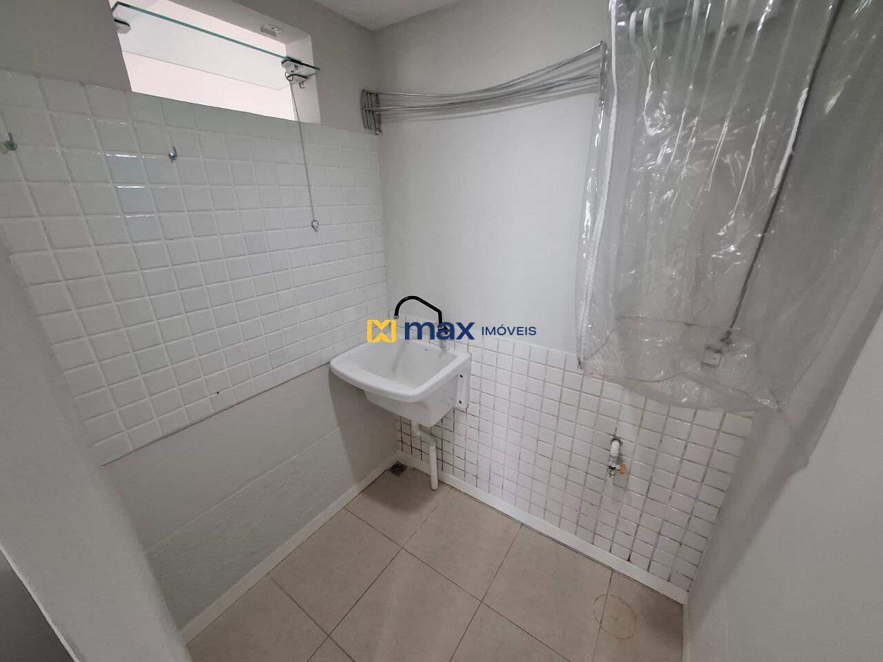 Apartamento para aluguel no Ressacada: Lavanderia