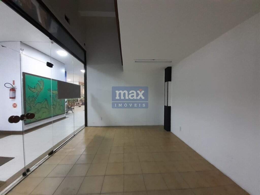 Sala à venda no Centro: