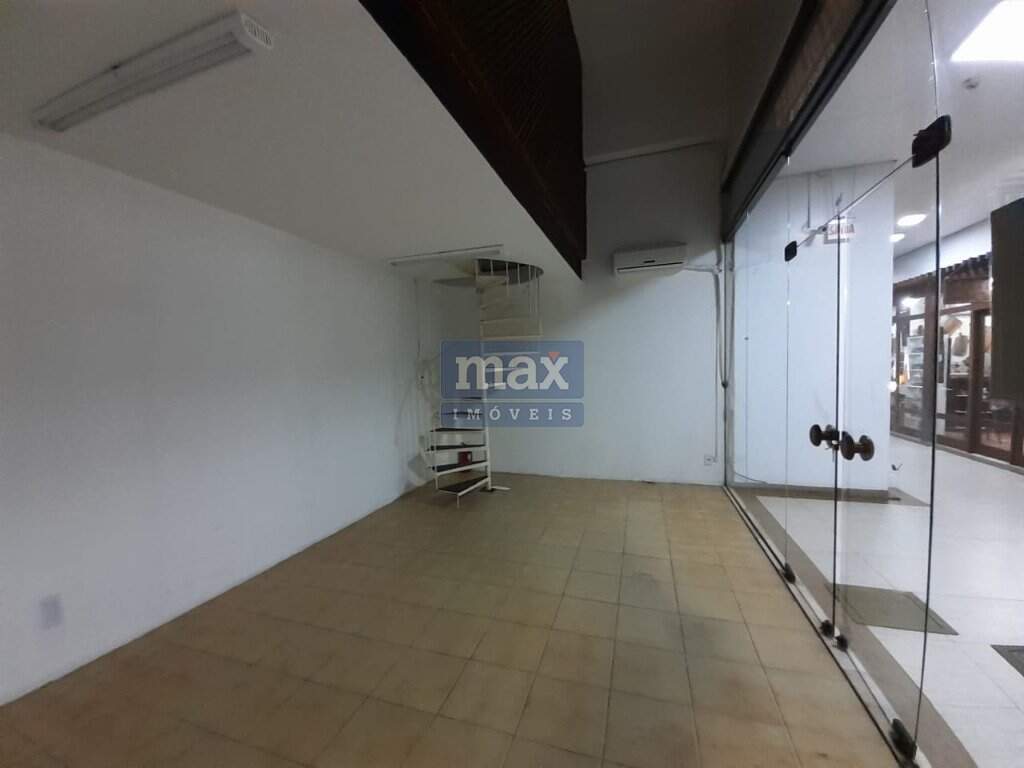 Sala à venda no Centro: 
