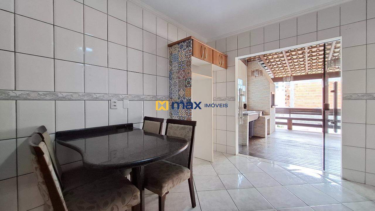 Casa à venda no Fazendinha: Cozinha