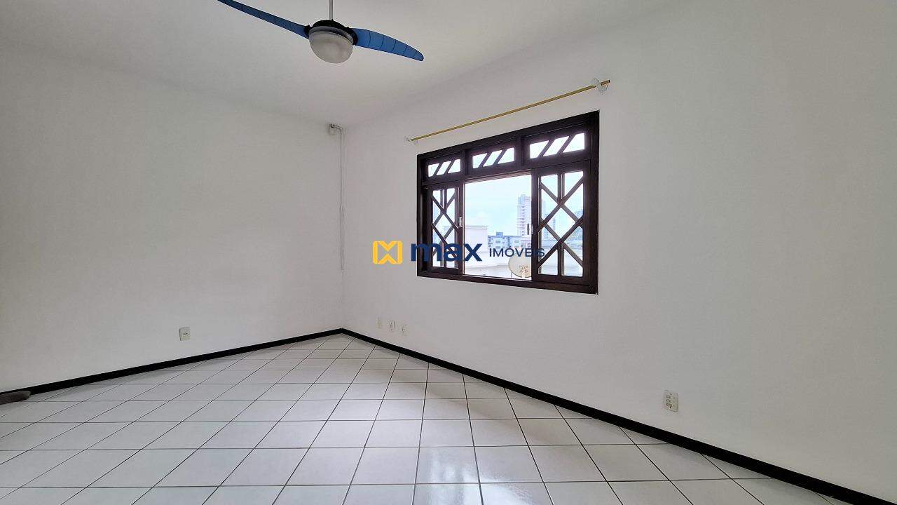 Casa à venda no Fazendinha: Dormitório 2