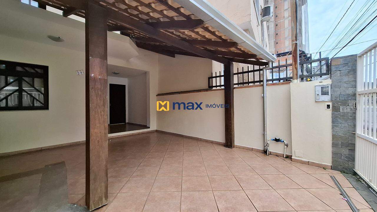 Casa à venda no Fazendinha: Área externa
