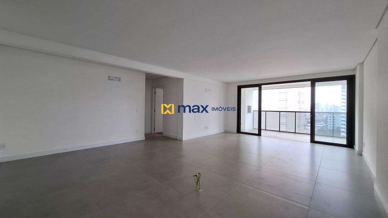 Apartamento à venda no Fazenda: Living integrado