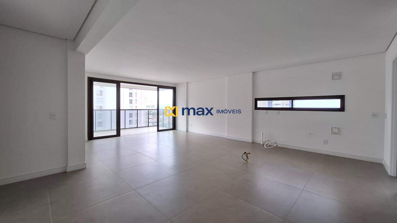 Apartamento à venda no Fazenda: Living integrado