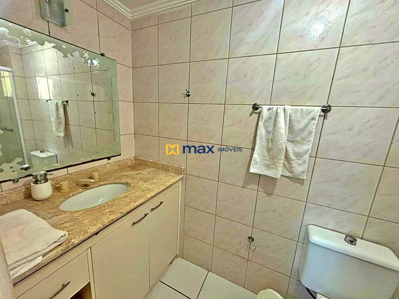 Apartamento para aluguel no Centro: banheiro suíte