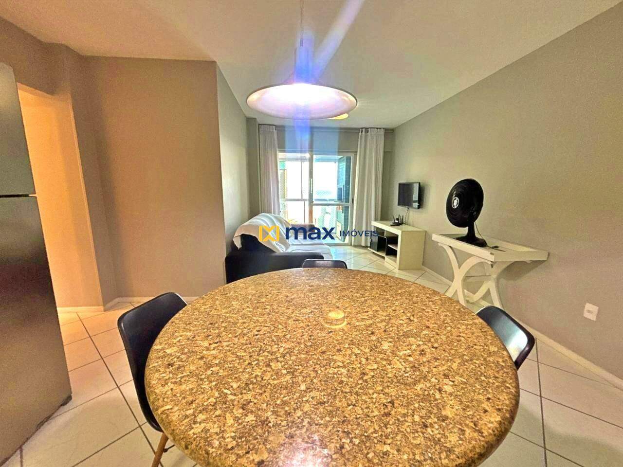 Apartamento para aluguel no Centro: living