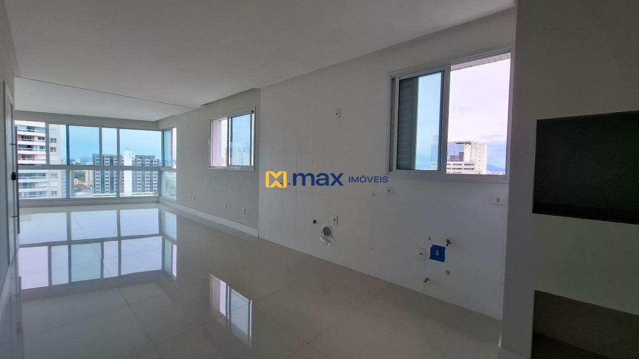 Apartamento à venda no Fazenda: Living integrado 