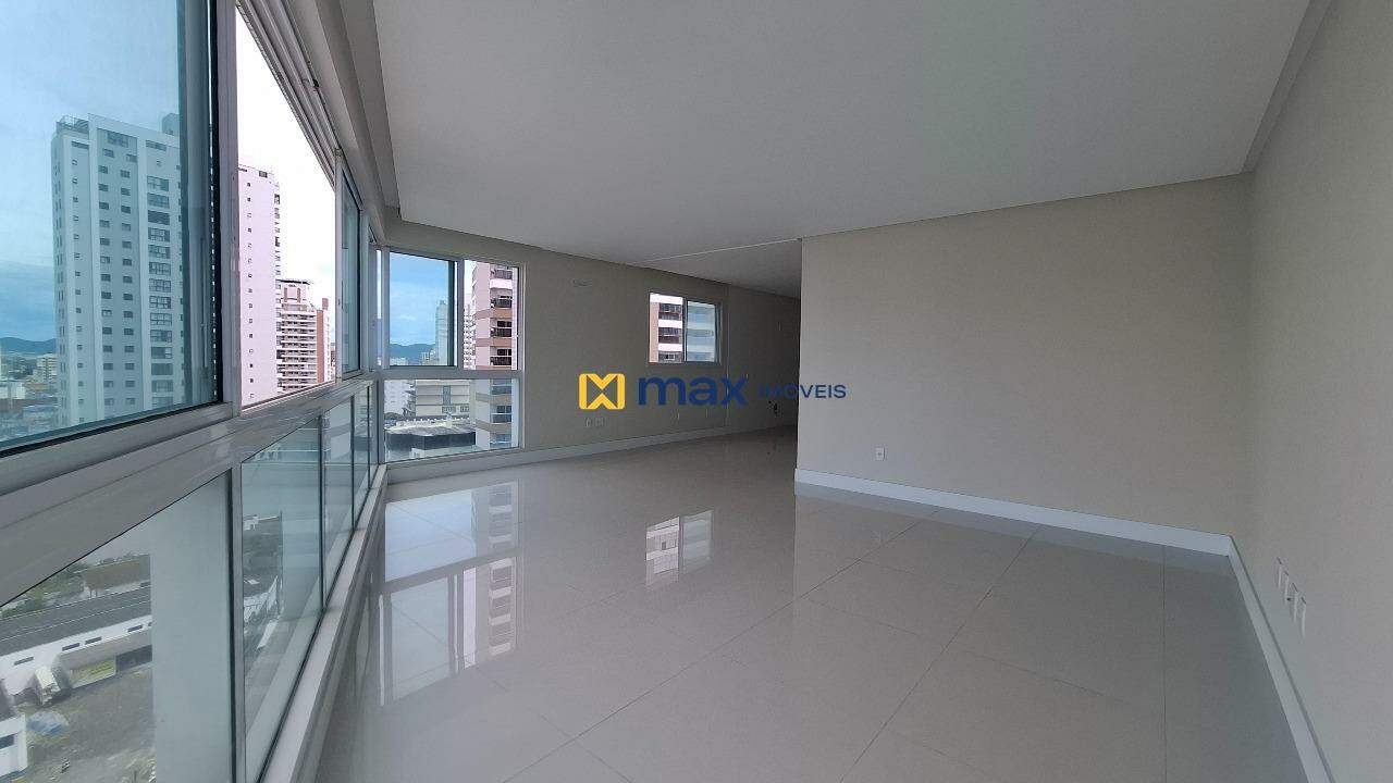 Apartamento à venda no Fazenda: Living integrado 