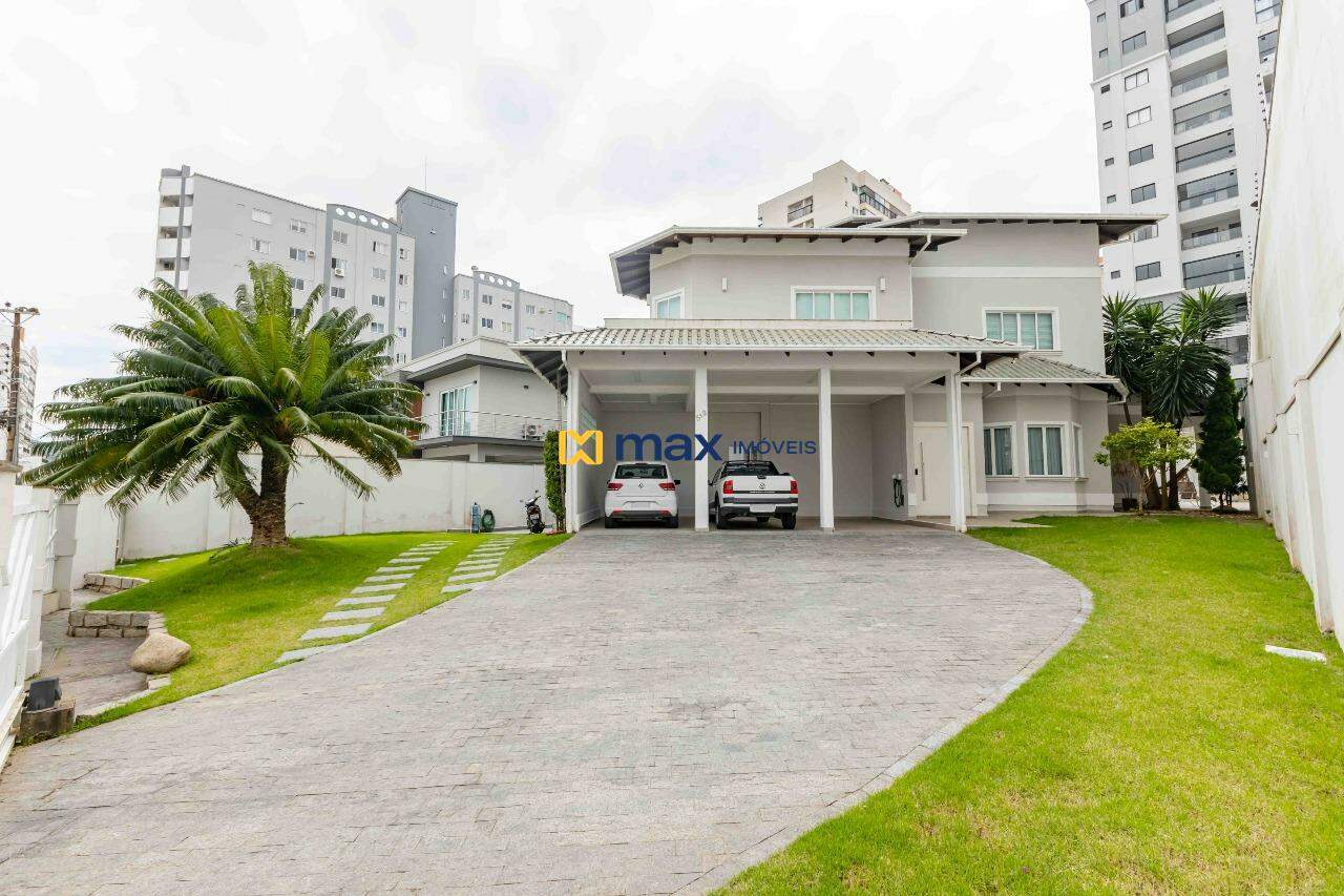 Casa à venda no Vila Operária: Fachada