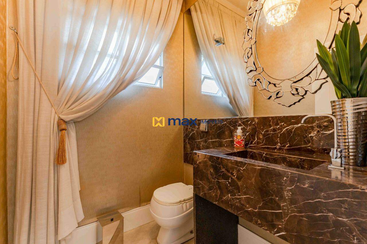 Casa à venda no Vila Operária: Lavabo