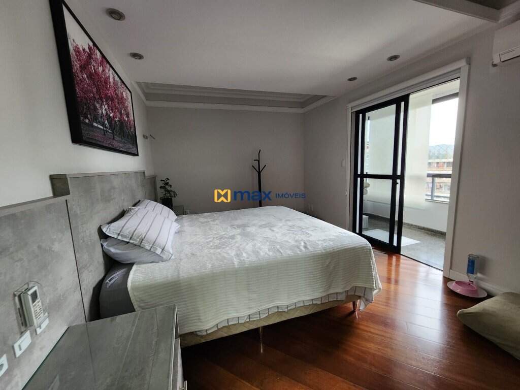 Apartamento à venda no Centro: Suíte master