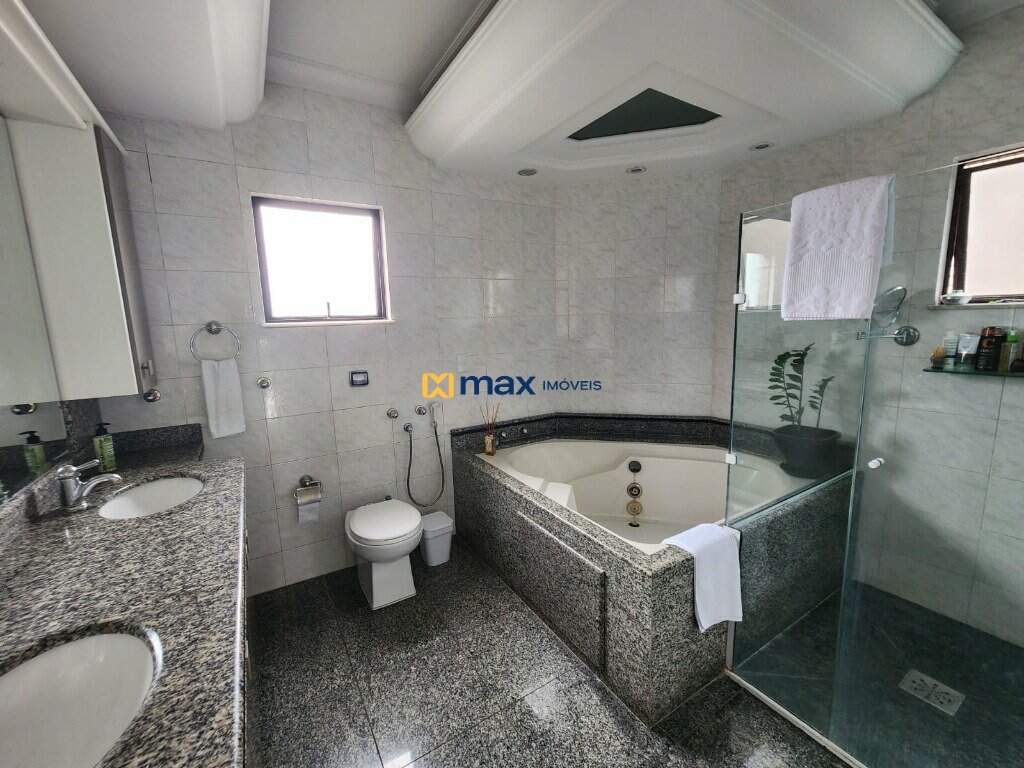 Apartamento à venda no Centro: Banheiro suíte master