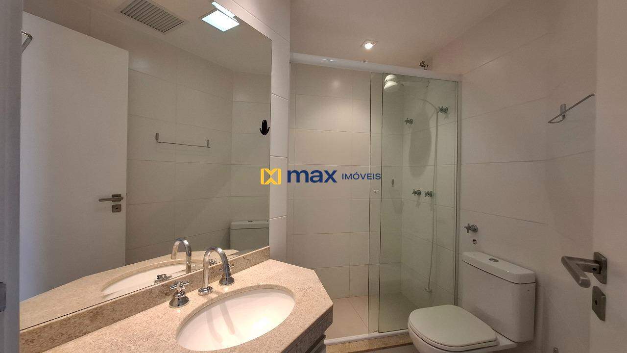 Apartamento para aluguel no Centro: Banheiro Social