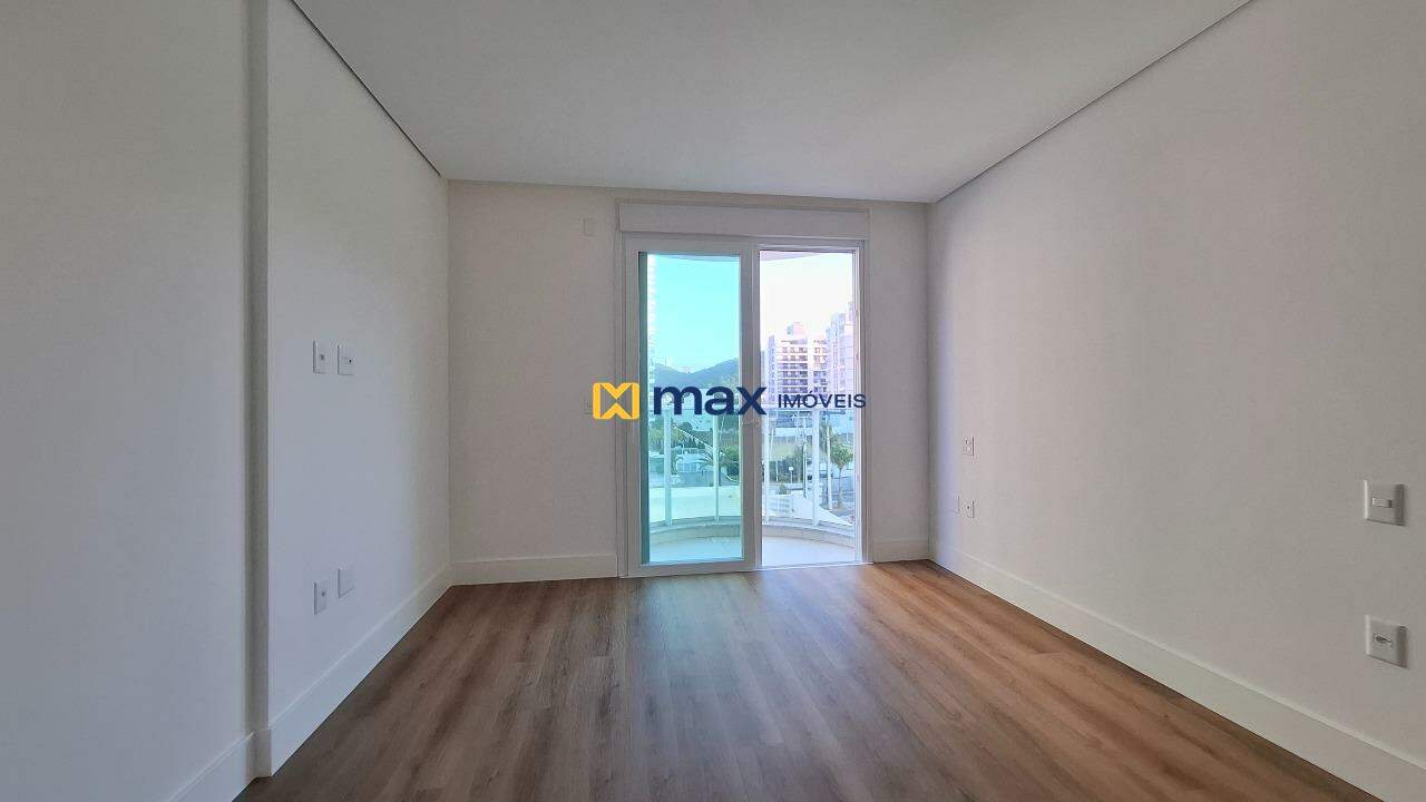 Apartamento à venda no Praia Brava: Suíte 3