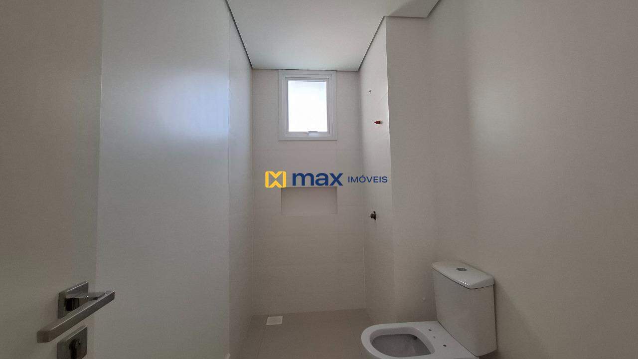 Apartamento à venda no Praia Brava: Banheiro suíte 3