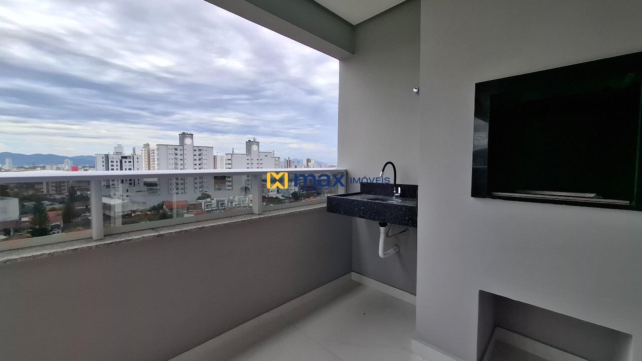 Apartamento à venda no Centro: Sacada com churrasqueira