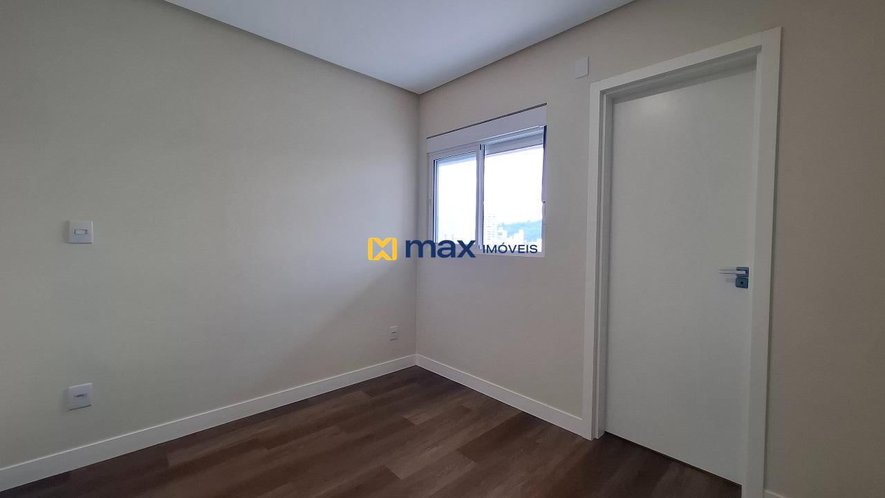 Apartamento à venda no Centro: Suíte 1