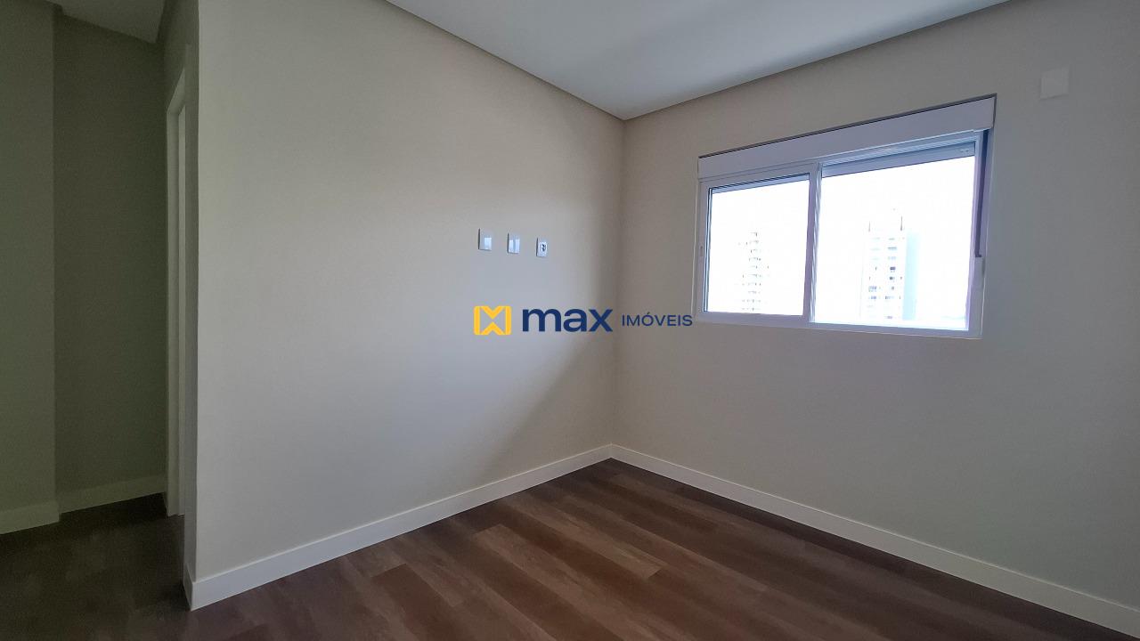 Apartamento à venda no Centro: Suíte 2