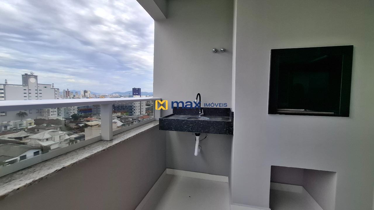 Apartamento à venda no Centro: Sacada com churrasqueira