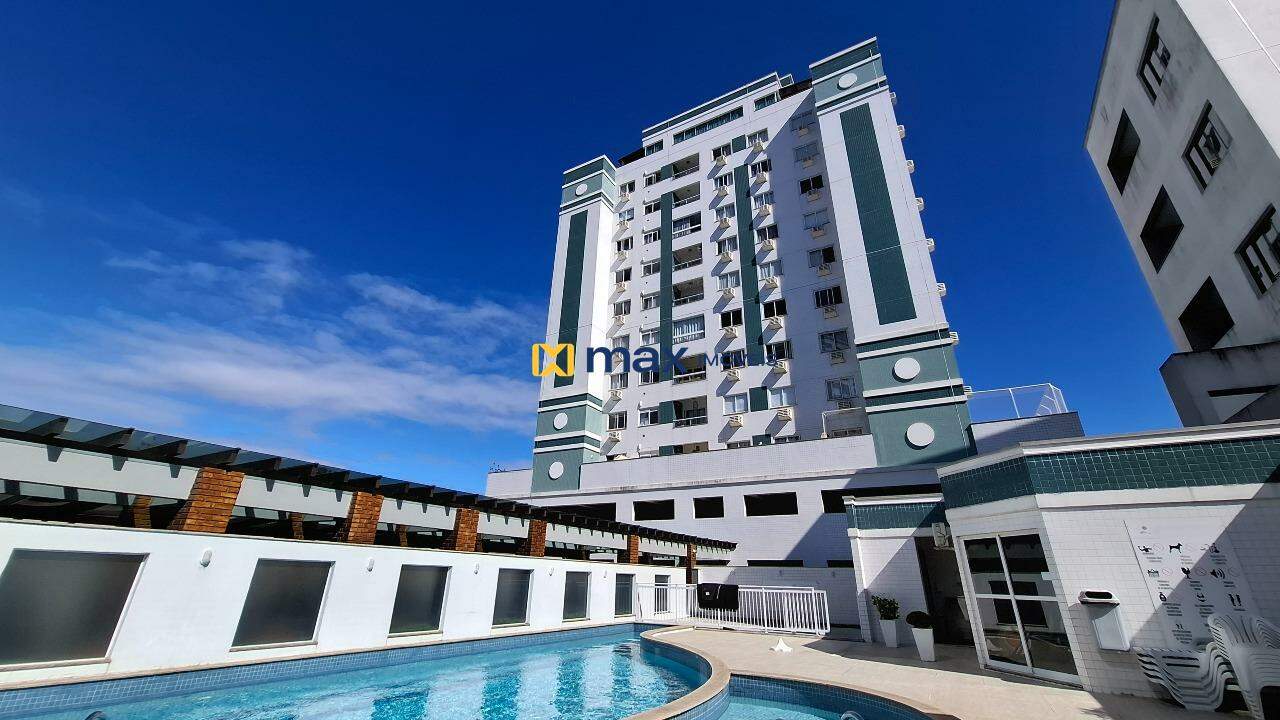 Apartamento à venda no São João: Piscina