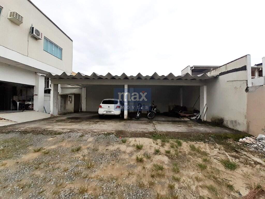 Prédio Comercial à venda no São Vicente: Quintal