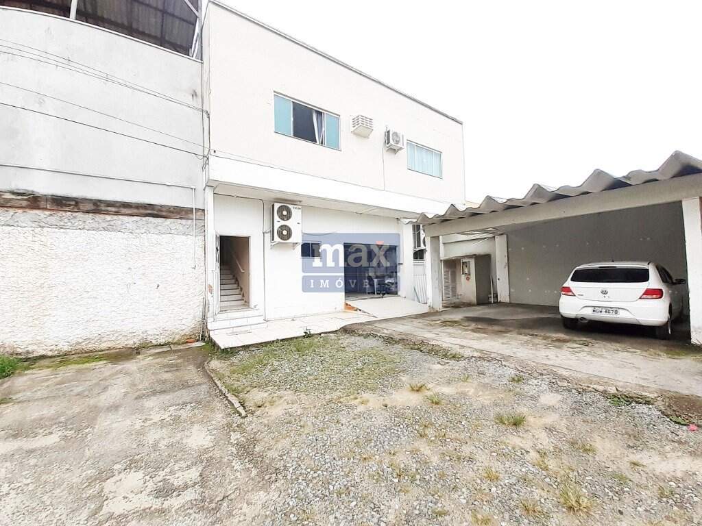 Prédio Comercial à venda no São Vicente: Quintal