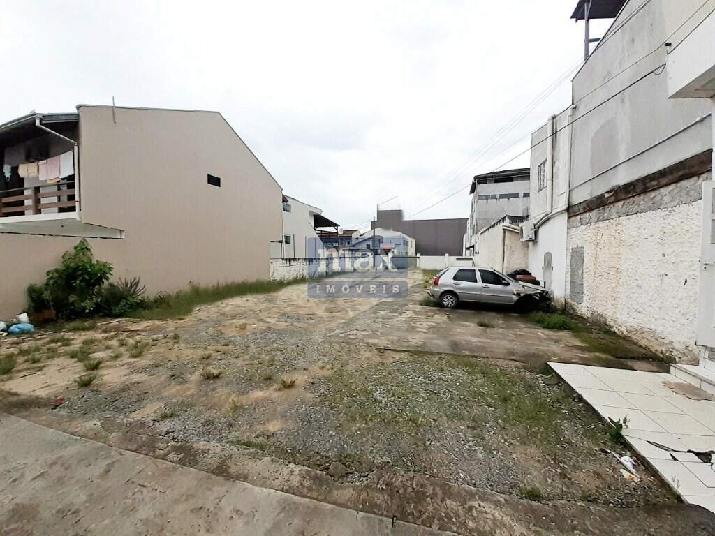 Prédio Comercial à venda no São Vicente: Quintal