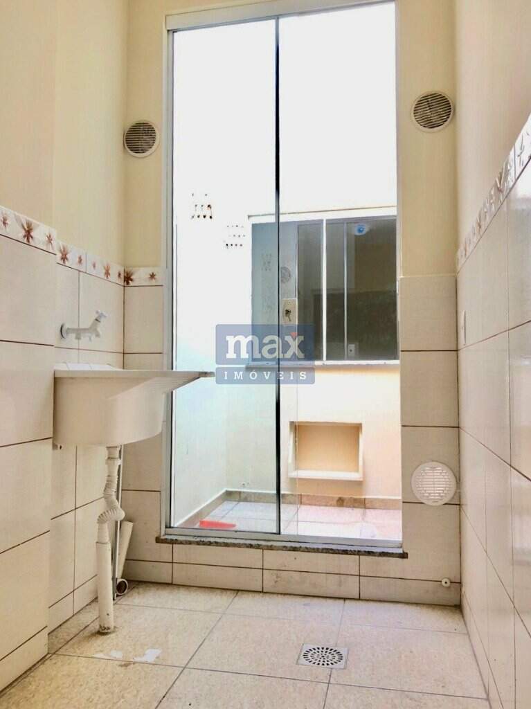 Prédio Comercial à venda no São Vicente: Apartamento