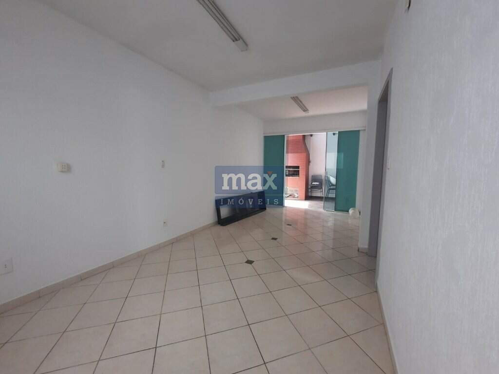 Casa à venda no Centro: