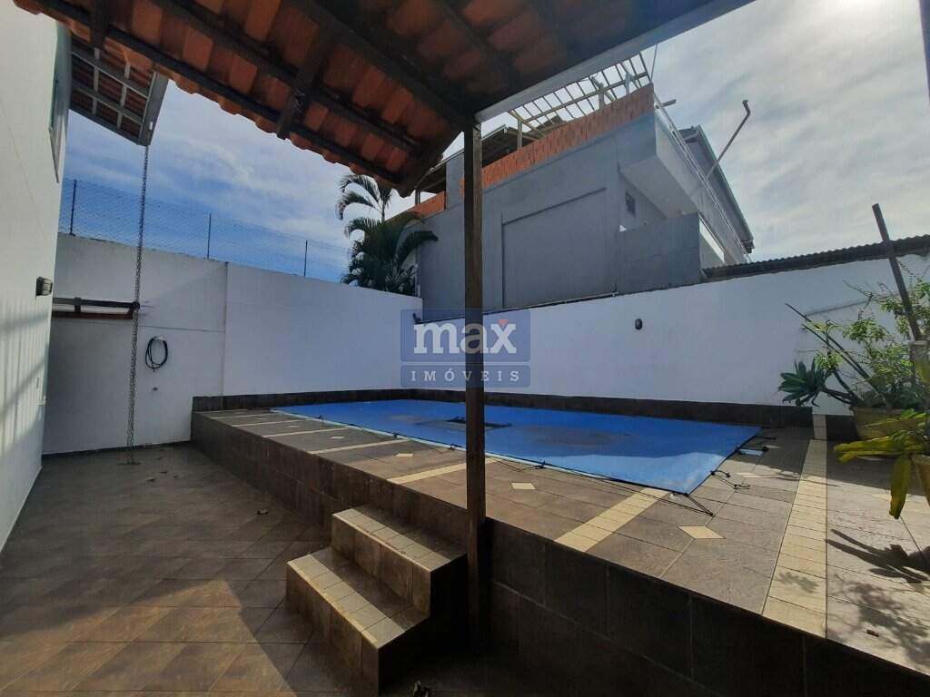 Casa à venda no Centro: