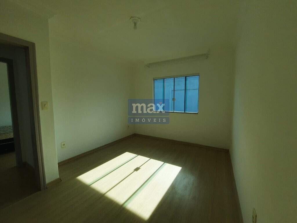 Casa à venda no Centro: