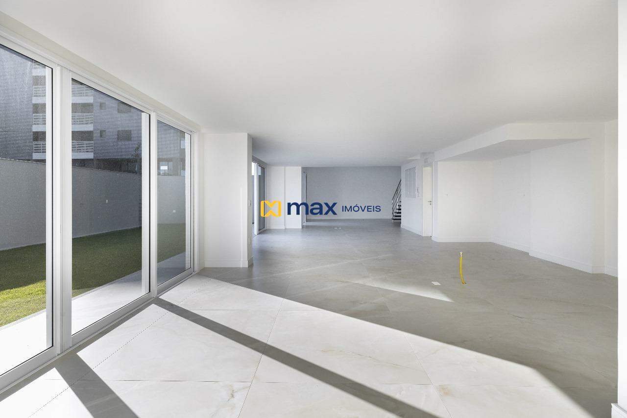 Apartamento à venda no Praia Brava: Living integrado