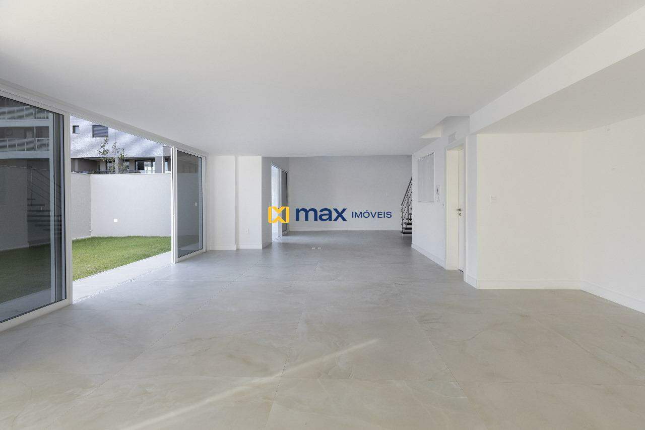 Apartamento à venda no Praia Brava: Living integrado