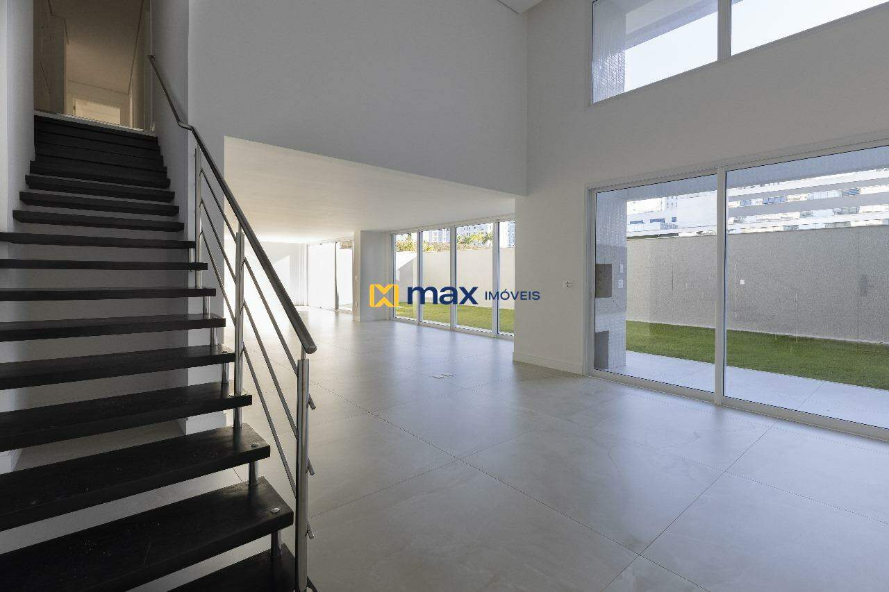 Apartamento à venda no Praia Brava: Living integrado