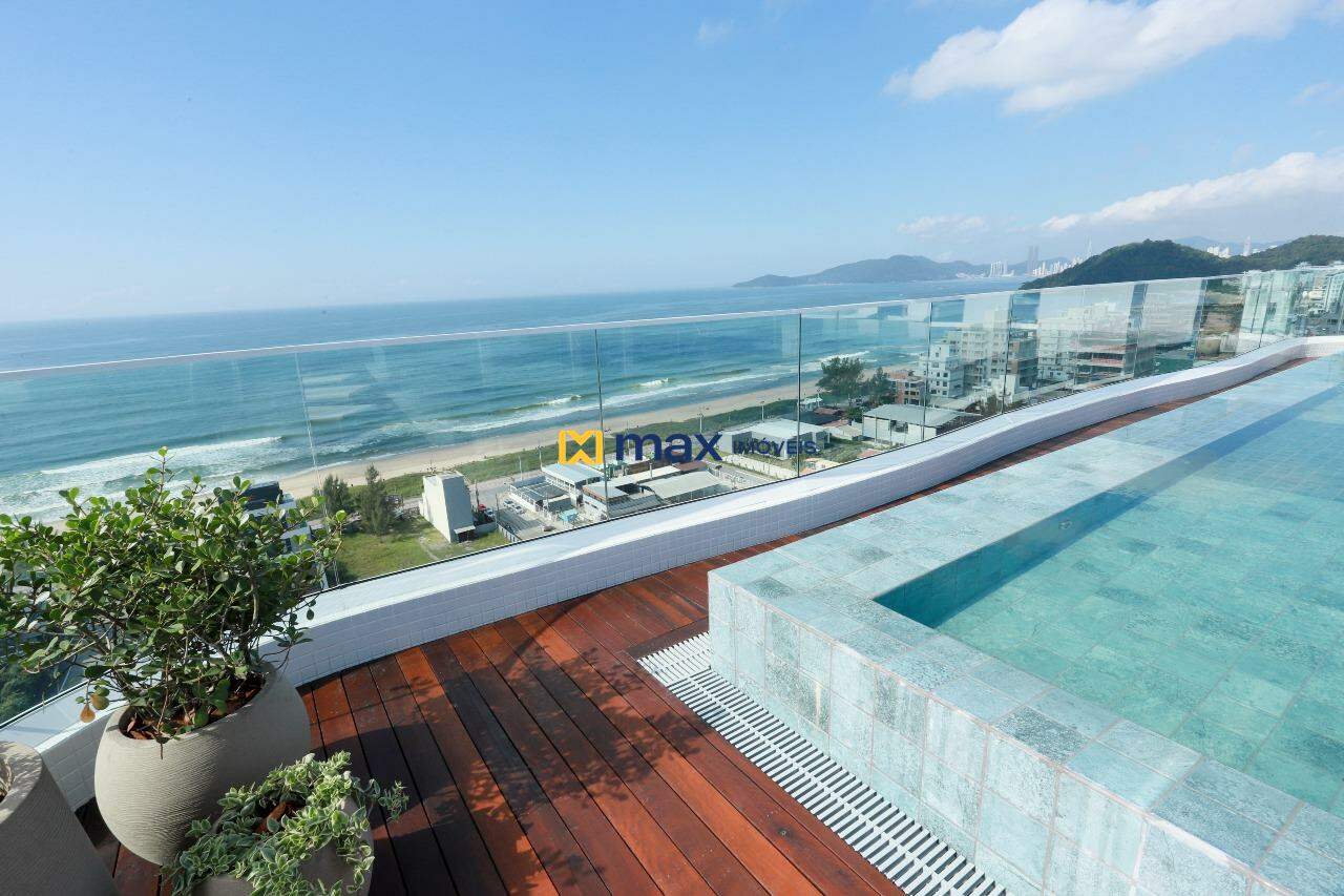 Apartamento à venda no Praia Brava: Piscina adulta com borda infinita